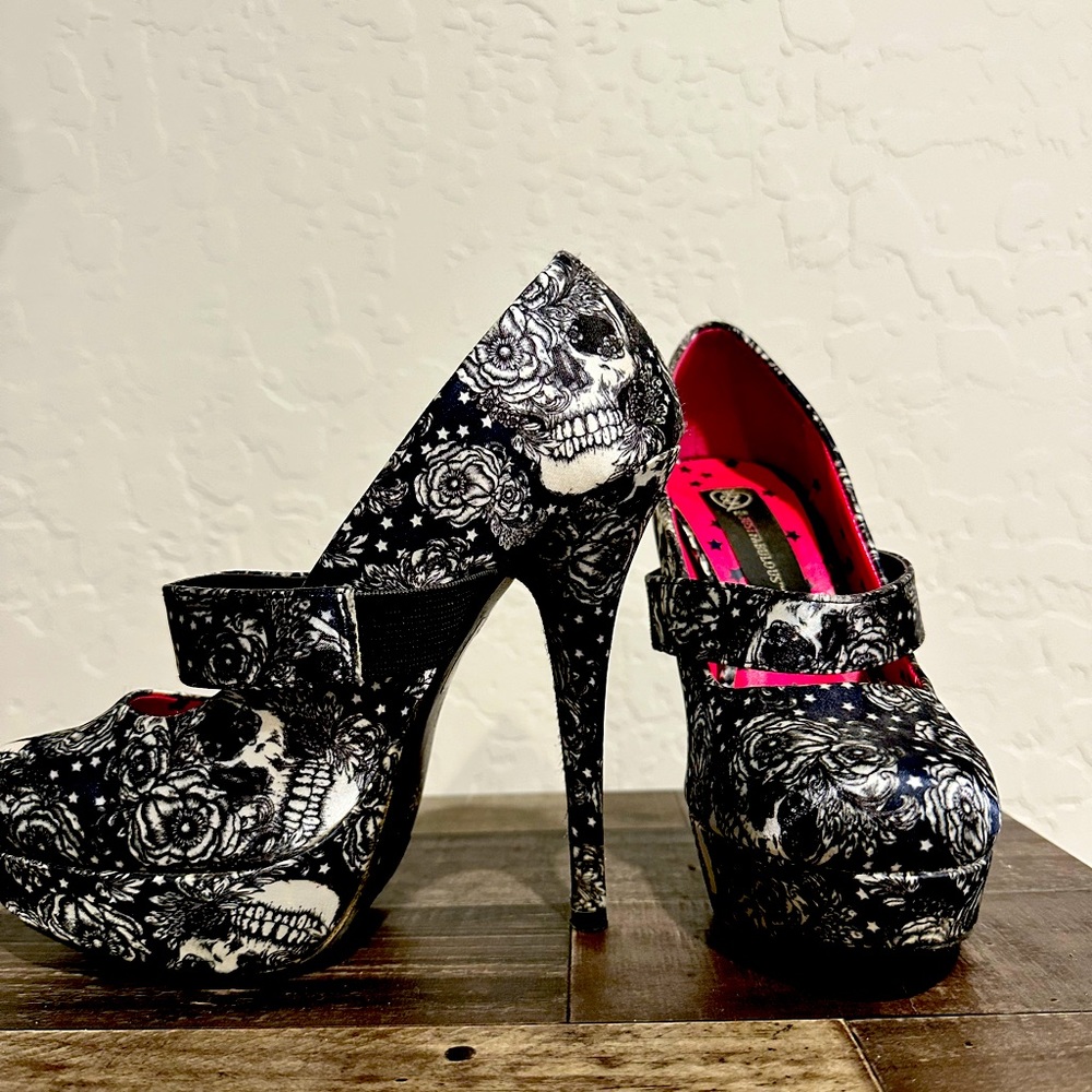 Iron Fist! Skull & Rose Floral MaryJane High Heel Stiletto Platform